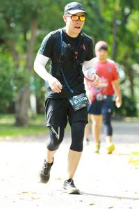 BIB: 1109
                            <button type="button" onclick="openModal(5016609)" class="btn btn-primary btn-sm float-right btn-popup" data-toggle="modal" data-target=".modal-high-quality">
                        <i class="fas fa-shopping-cart"></i> Add to Cart
                    </button>
                                            <button type="button" onclick="isThisMe(5016609, true)" class="btn btn-success btn-sm float-right btn-popup btn-isme hidden" data-toggle="tooltip" data-placement="bottom" title="นี่คือรูปของคุณใช่ไหม คลิกที่นี่เพื่อเอาเข้าอัลบั้ม">
                        <i class="fas fa-plus"></i> Add to album
                    </button>
                    <button type="button" onclick="isThisMe(5016609, false)" class="btn btn-warning btn-sm float-right btn-popup btn-isnotme hidden">
                        <i class="fas fa-ban"></i> Remove from album
                    </button>